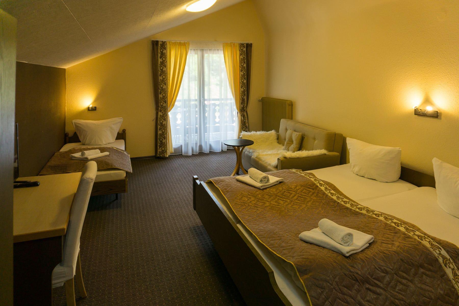 Kraehenbad Hotel Alpirsbach Exteriör bild
