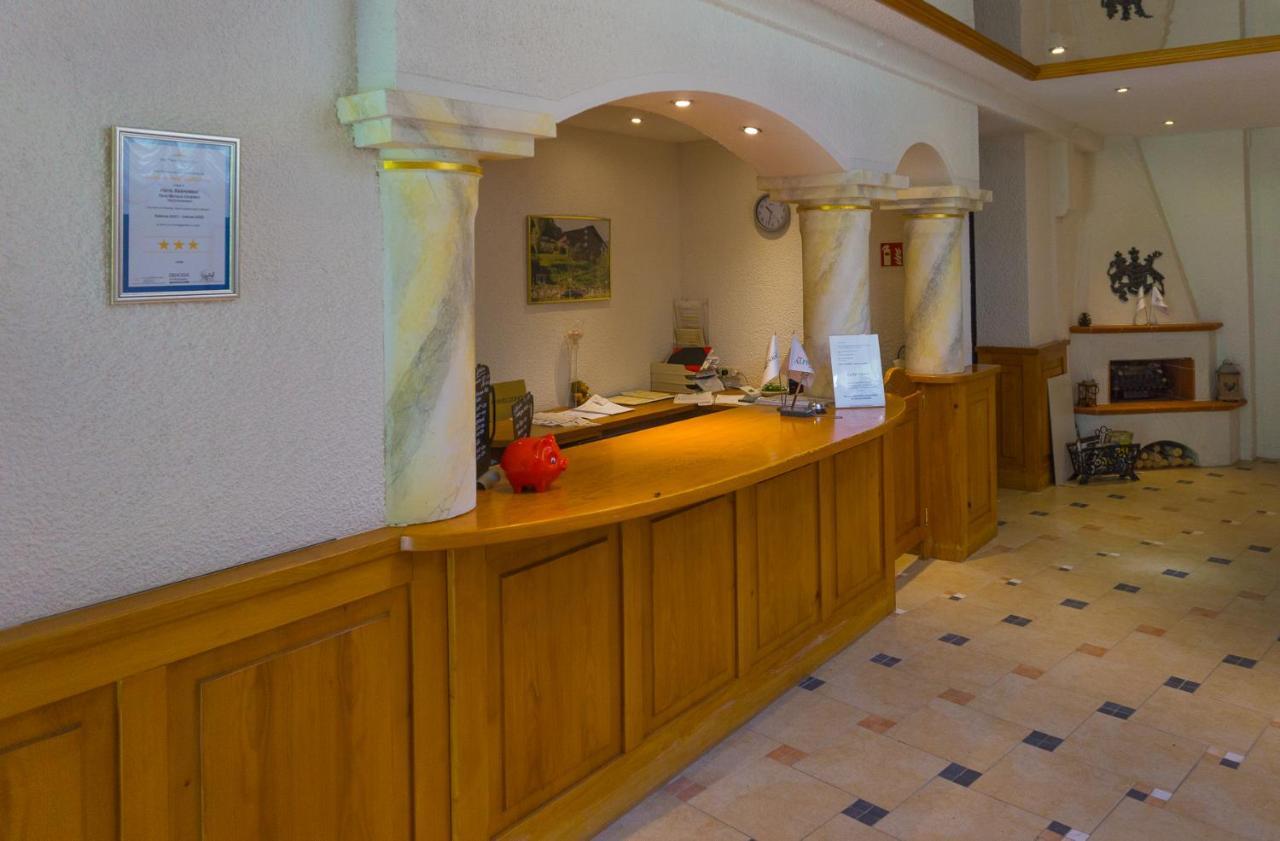 Kraehenbad Hotel Alpirsbach Exteriör bild