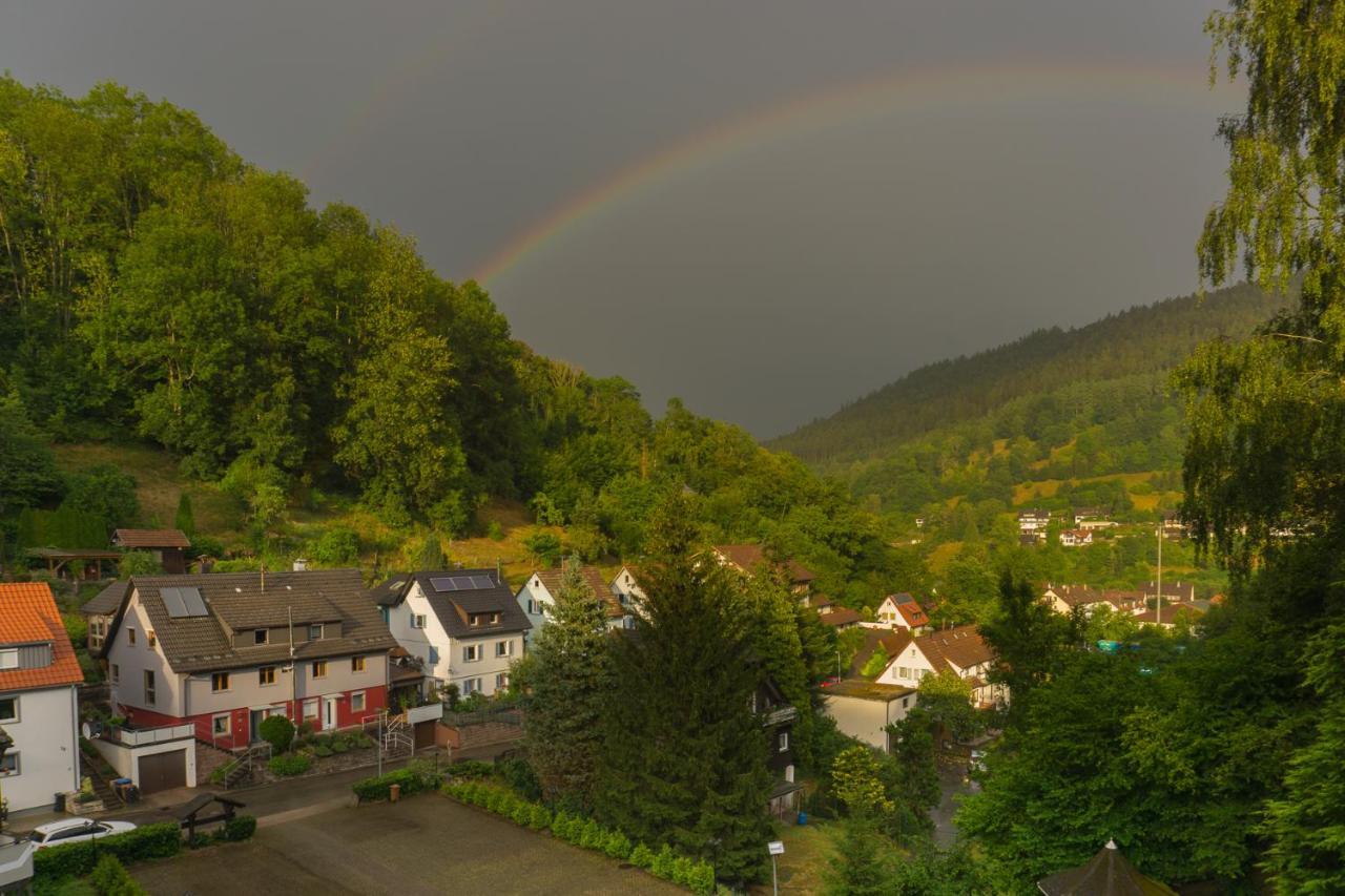 Kraehenbad Hotel Alpirsbach Exteriör bild