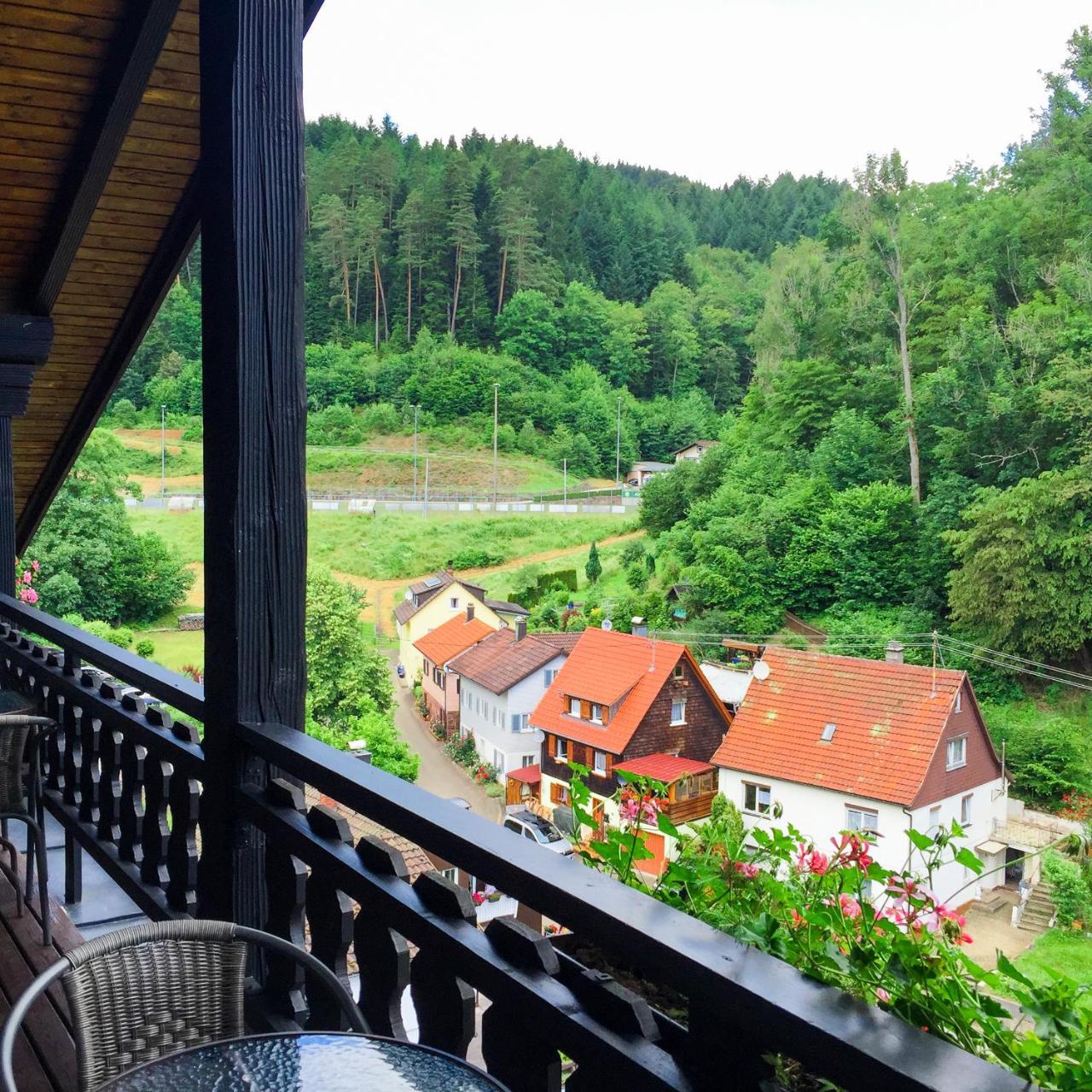 Kraehenbad Hotel Alpirsbach Exteriör bild